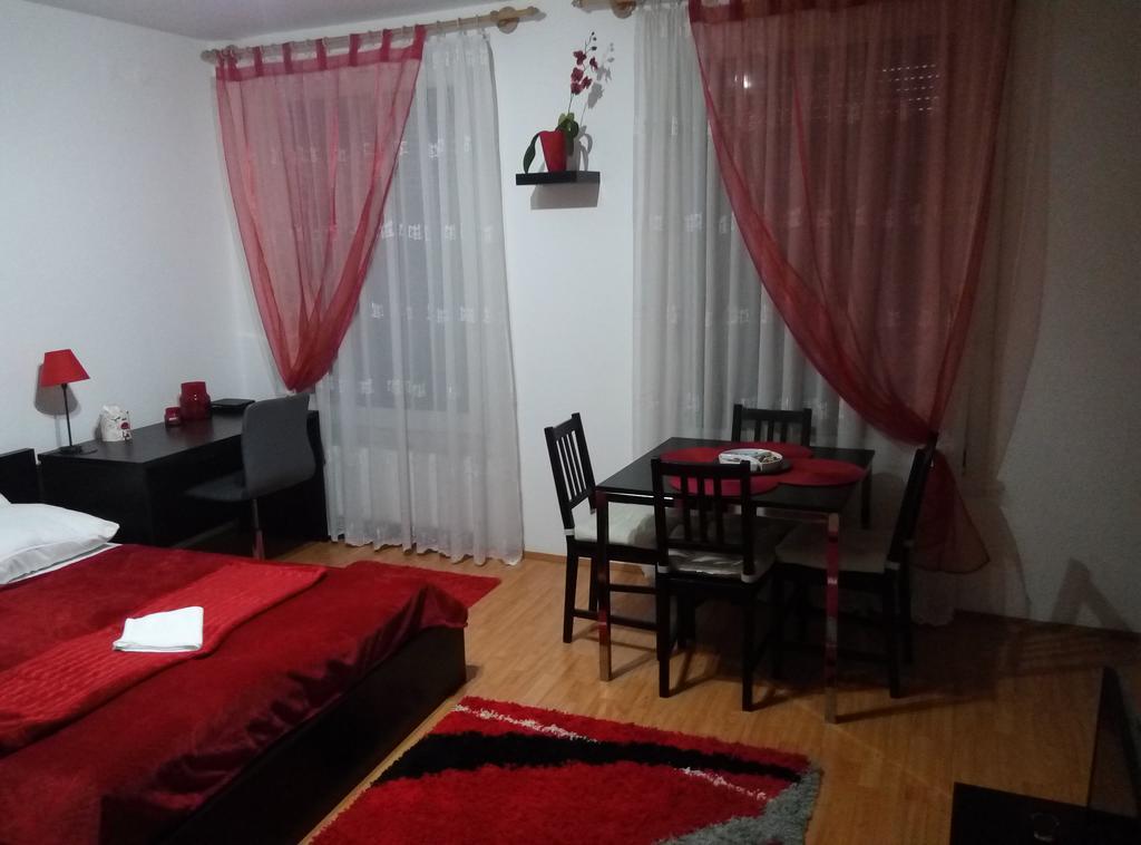 Debrecenter Apartman Номер фото